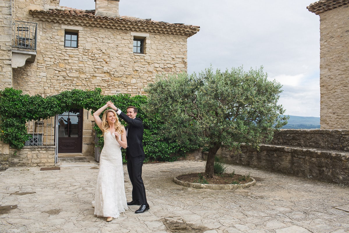 Gordes elopement wedding photographer Sylvain Bouzat