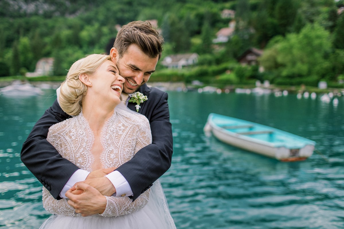 Wedding in Annecy at the Abbaye de Talloires by the photographer Sylvain Bouzat.