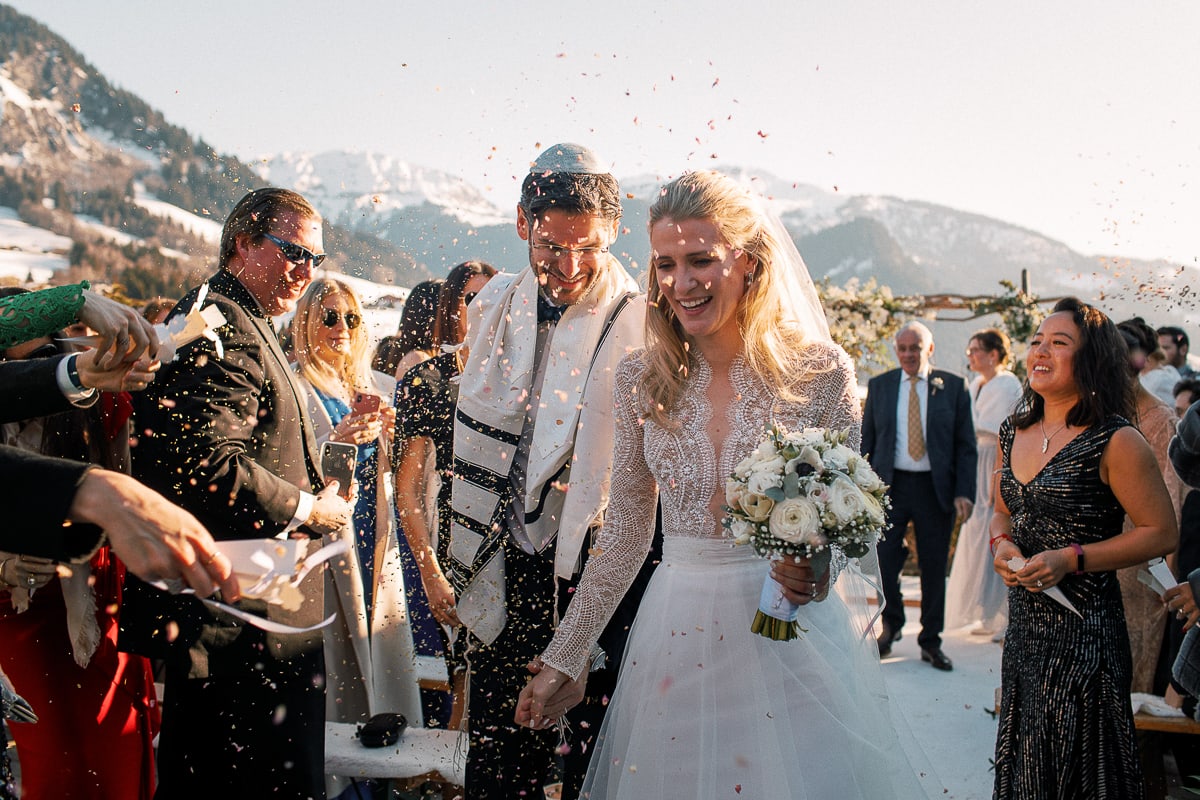 Jewish wedding ceremony in Megeve at the Hotel Alpaga by photographer Sylvain Bouzat.
