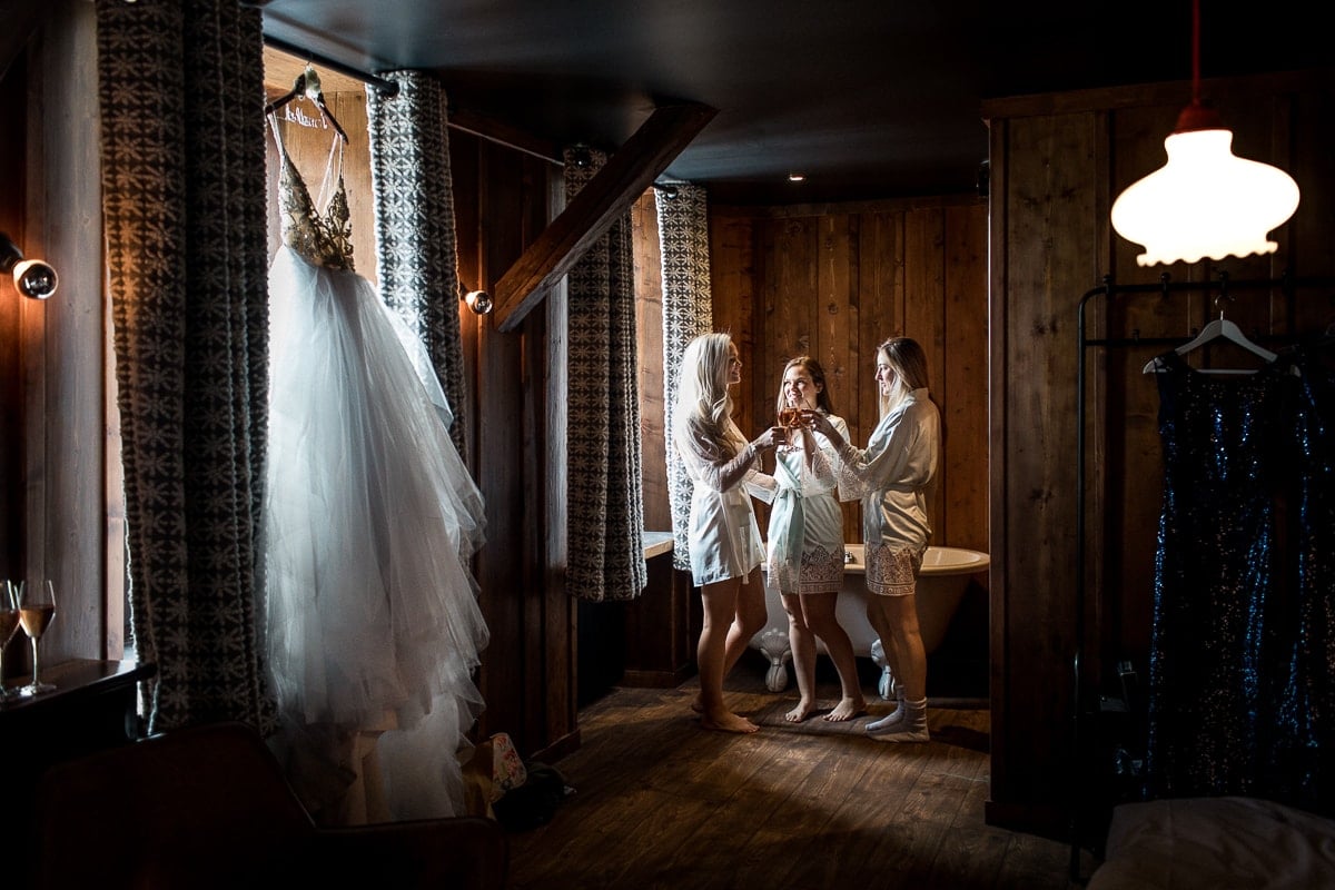 Wedding photos in Gstaad by photographer Sylvain Bouzat.