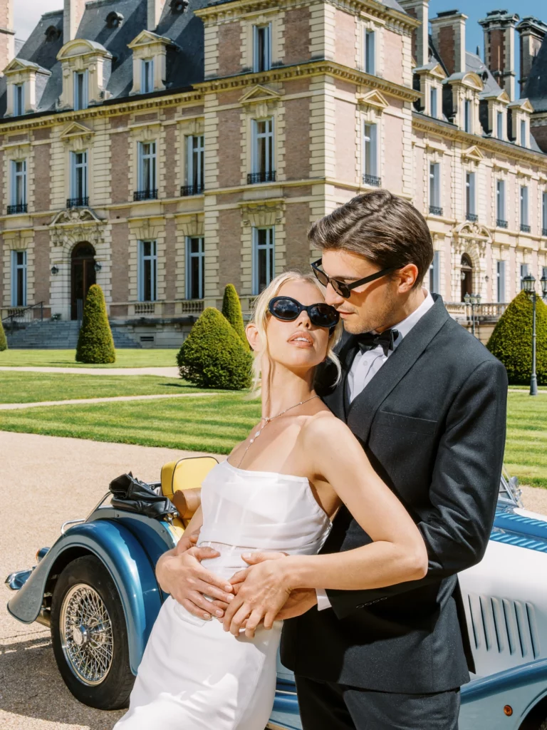 15-best-editorial-wedding-photos-luxury-chateau-vintage-car
