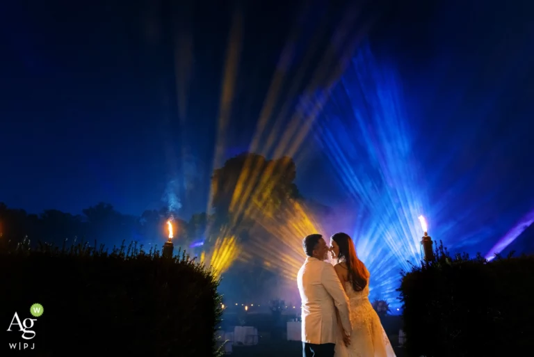 35-awards-wedding-photographer-night-light-show