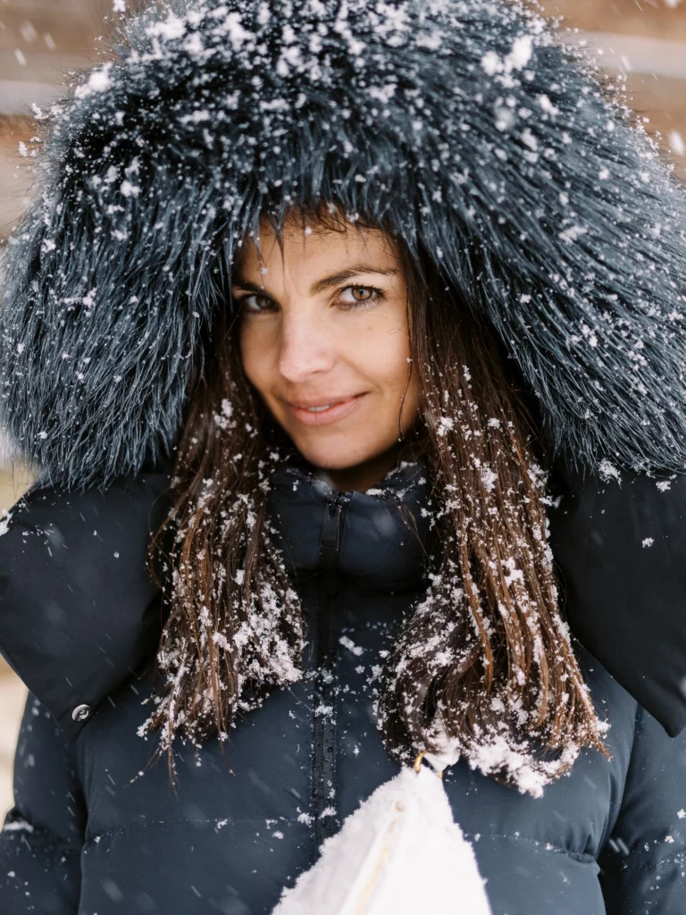 36-best-editorial-wedding-photos-winter-portrait-snow