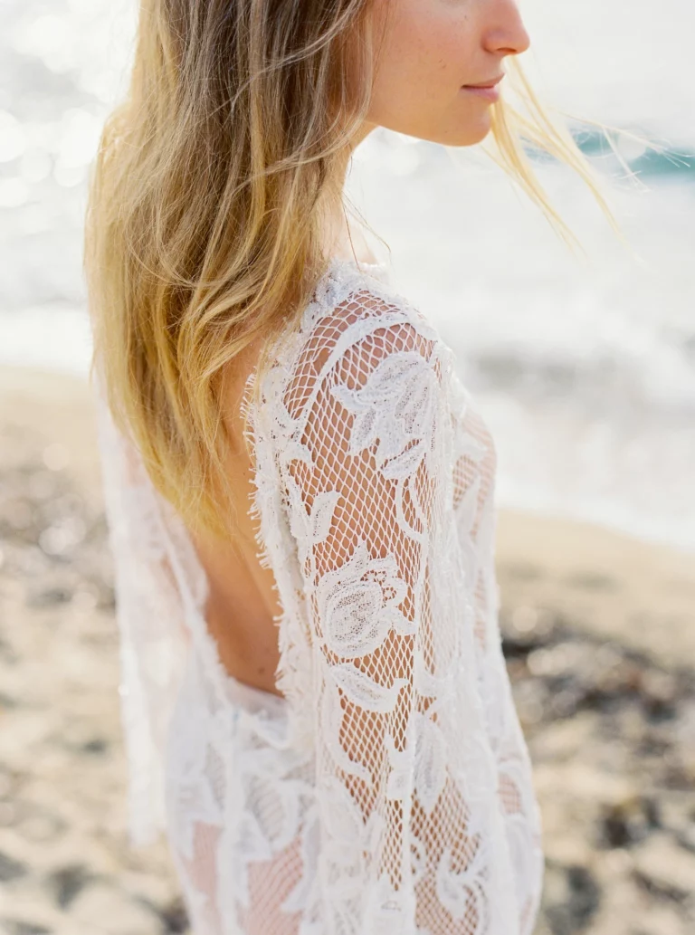 46-best-editorial-wedding-photos-lace-dress-beach-bride-boho-style
