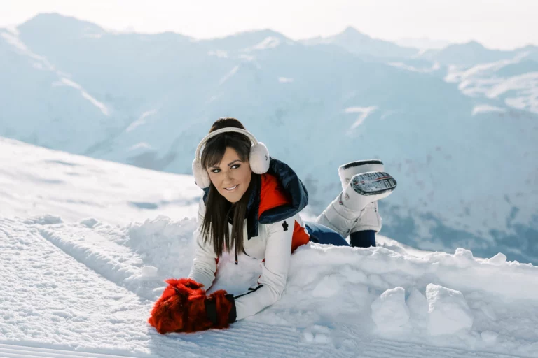 60-best-editorial-wedding-photos-winter-fashion-mountain-lifestyle
