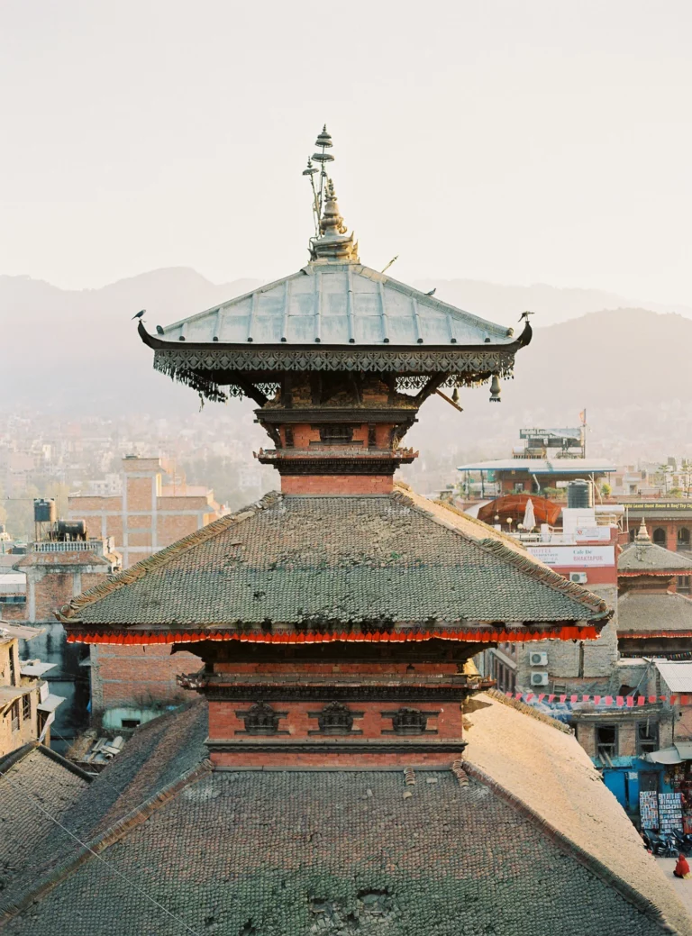 67-best-editorial-wedding-photos-nepal-temple-architecture