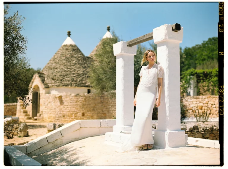8-best-editorial-wedding-photos-italy-puglia-bride-trulli