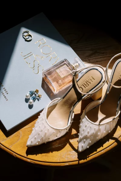 Luxury bridal accessories at Chateau de Jalesnes captured by a French wedding photographer.
