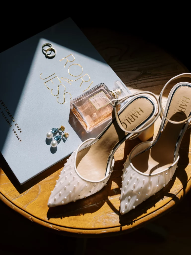 Luxury bridal accessories at Chateau de Jalesnes captured by a French wedding photographer.