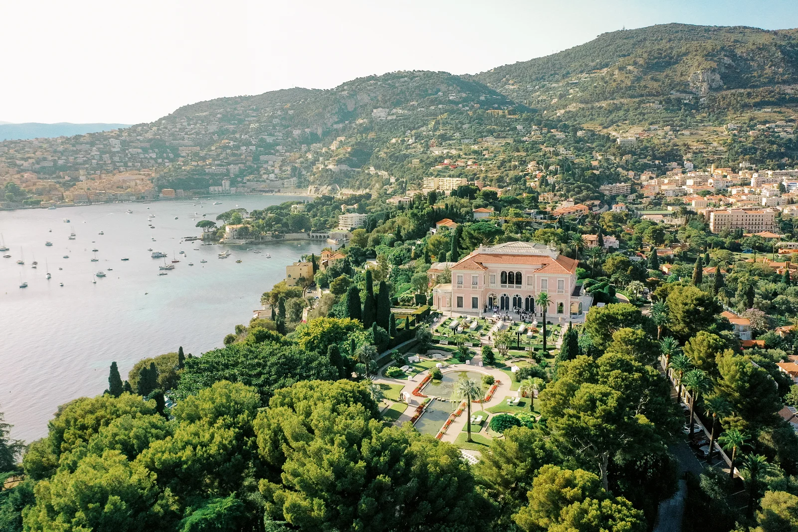 Vue aérienne de la Villa Ephrussi de Rothschild par un photographe mariage france.